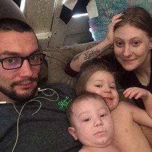 Meet your Posher, Derrick